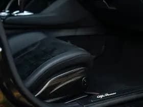 Alfa Romeo Romeo Giulia 2.9 V6 Quadrifoglio thumbnail 44