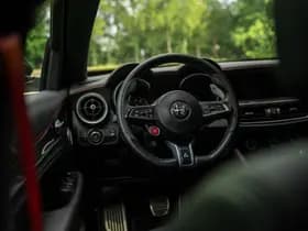 Alfa Romeo Romeo Stelvio 2.9 V6 AWD Quadrifoglio thumbnail 11