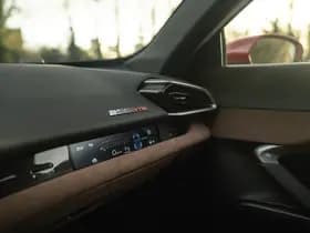 Ferrari 296 GTB 3.0 V6 | Rosso Mugello thumbnail 12