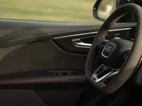 Audi RS Q8 4.0 TFSI Quattro thumbnail 38