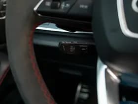 Audi RS Q8 4.0 TFSI Quattro thumbnail 43