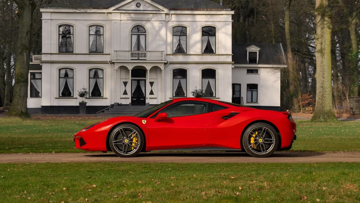Ferrari 488 GTB | Racing seats | JBL | Carbon interior | Camera — foto 1