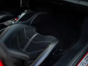 Ferrari 488 GTB | Racing seats | JBL | Carbon interior | Camera thumbnail 46