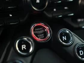 Aston Martin Vantage 4.0 V8 thumbnail 39