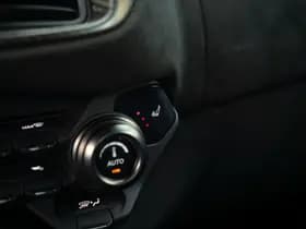 Aston Martin Vantage 4.0 V8 thumbnail 44