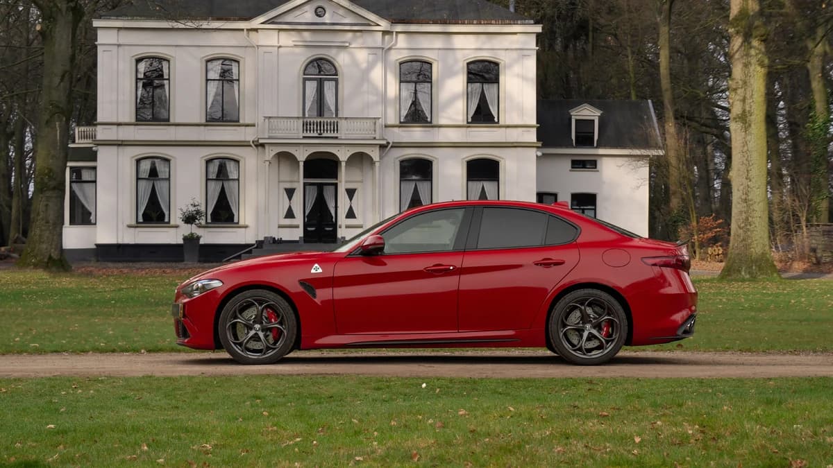 Alfa Romeo Romeo Giulia 2.9 V6 Quadrifoglio — foto 1