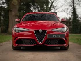 Alfa Romeo Romeo Giulia 2.9 V6 Quadrifoglio thumbnail 2
