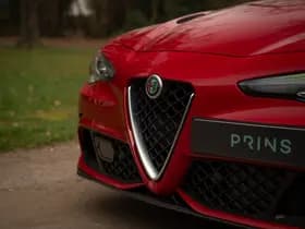 Alfa Romeo Romeo Giulia 2.9 V6 Quadrifoglio thumbnail 14