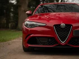 Alfa Romeo Romeo Giulia 2.9 V6 Quadrifoglio thumbnail 19