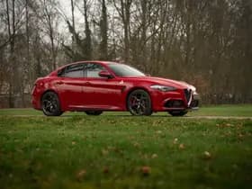 Alfa Romeo Romeo Giulia 2.9 V6 Quadrifoglio thumbnail 3
