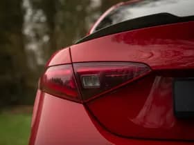 Alfa Romeo Romeo Giulia 2.9 V6 Quadrifoglio thumbnail 27