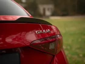 Alfa Romeo Romeo Giulia 2.9 V6 Quadrifoglio thumbnail 28