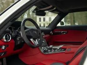 Mercedes-Benz SLS 6.3 AMG thumbnail 7