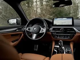 BMW 5-serie 530i xDrive High Executive | M Sport thumbnail 10