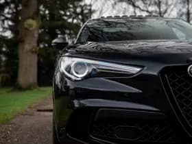 Alfa Romeo Romeo Stelvio 2.9 V6 AWD Quadrifoglio thumbnail 23