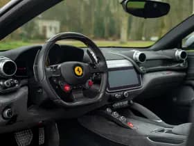 Ferrari GTC4Lusso T 3.9 V8 thumbnail 7