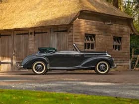 Mercedes-Benz 220 Cabriolet A 220 Cabriolet A W187 | Curved windshield