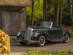 Mercedes-Benz 220 Cabriolet A 220 Cabriolet A W187 | Curved windshield thumbnail 3