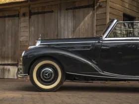 Mercedes-Benz 220 Cabriolet A 220 Cabriolet A W187 | Curved windshield thumbnail 22