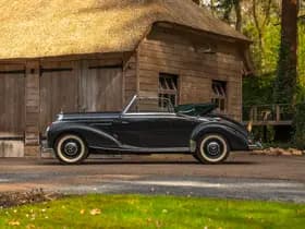 Mercedes-Benz 220 Cabriolet A 220 Cabriolet A W187 | Curved windshield thumbnail 4