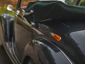 Mercedes-Benz 220 Cabriolet A 220 Cabriolet A W187 | Curved windshield thumbnail 35