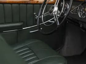 Mercedes-Benz 220 Cabriolet A 220 Cabriolet A W187 | Curved windshield thumbnail 63