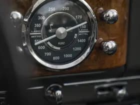 Mercedes-Benz 220 Cabriolet A 220 Cabriolet A W187 | Curved windshield thumbnail 69