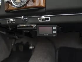 Mercedes-Benz 220 Cabriolet A 220 Cabriolet A W187 | Curved windshield thumbnail 73