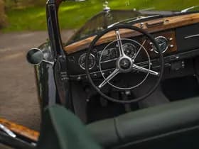 Mercedes-Benz 220 Cabriolet A 220 Cabriolet A W187 | Curved windshield thumbnail 10