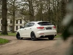 Maserati Levante 3.0 V6 Modena S AWD thumbnail 6