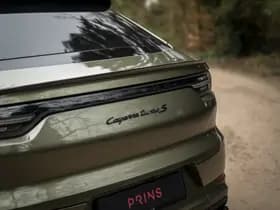 Porsche Cayenne Coupé 4.0 Turbo S E-Hybrid | PTS Oak Green thumbnail 30