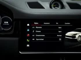 Porsche Cayenne Coupé 4.0 Turbo S E-Hybrid | PTS Oak Green thumbnail 43