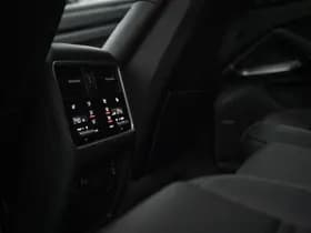 Porsche Cayenne Coupé 4.0 Turbo S E-Hybrid | PTS Oak Green thumbnail 54