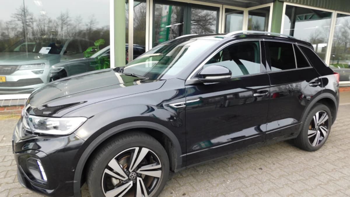 Volkswagen T-roc — foto 1