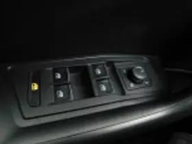 Volkswagen T-roc thumbnail 47