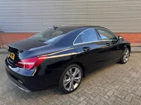 Mercedes-Benz CLA 180 Business Solution AMG thumbnail 2