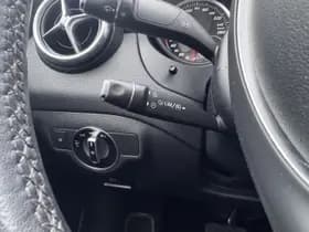 Mercedes-Benz CLA 180 Business Solution AMG thumbnail 5