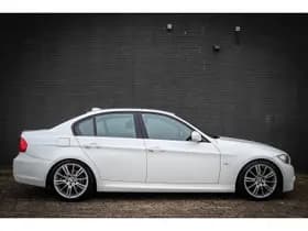 BMW 3 Serie 325i Business Line M Sport Net binnen - Nu al te bezichtigen thumbnail 2