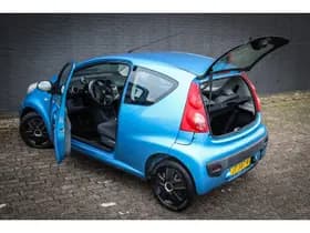 Peugeot 107 1.0-12V XS Net binnen - Nu al te bezichtigen thumbnail 3