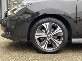 Nissan Leaf Tekna 40 kWh thumbnail 43