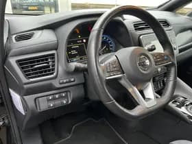 Nissan Leaf Tekna 40 kWh thumbnail 64