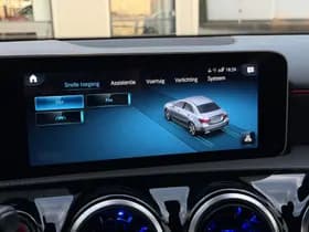 Mercedes-Benz A-Klasse 180 Business Solution AMG thumbnail 32