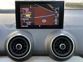 Audi Q2 35 TFSI epic thumbnail 7