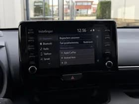 Toyota Yaris 1.5 Hybrid Launch Edition thumbnail 13