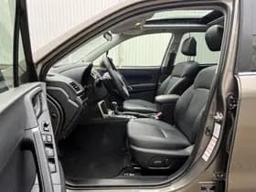 Subaru Forester 2.0 AWD Premium thumbnail 12