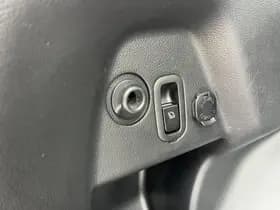 Subaru Forester 2.0 AWD Premium thumbnail 23