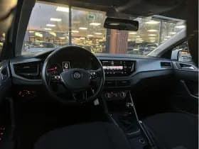Volkswagen Polo 1.0 TSI Comfortline 1.0 TSI Comfortline thumbnail 6