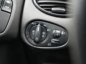 Ford Focus 1.6-16V Trend 1.6-16V Trend thumbnail 6