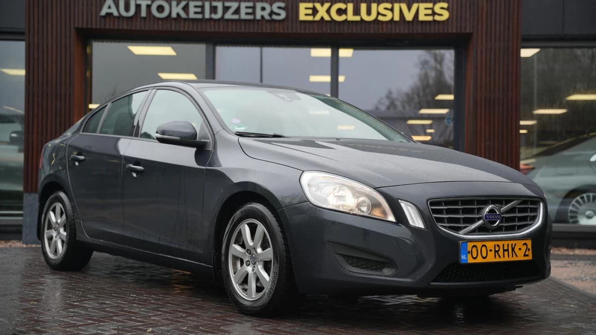 Volvo S60 1.6 T4 Kinetic 1.6 T4 Kinetic — foto 1