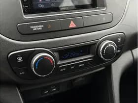 Hyundai I10 1.0i i-Motion Go! 2016 1.0i i-Motion Go! 2016 thumbnail 17